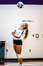 Alyssa Chytka had 4 aces against Dell Rapids Aug. 27 and 1 ace against Dakota Valley Sept. 1. Photo by Peterman Sports Photography • photoman@iw.net