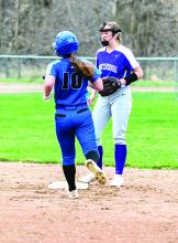 Cera Schmitz, safely stole 2nd base against Beresford April 14 in Elk Point. Photo by Peterman Sports Photography • stevepeterman5@gmail.com