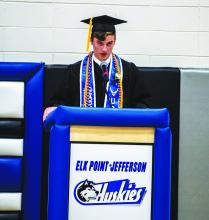 Representative Man Caleb Niles gave the farewell address at the 2023 graduation ceremony May 20. Photo by Peterman Photography stevepeterman5@gmail.com
