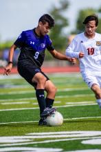 Bryan Cardona handles the ball against Freeman Academy Aug. 26. Photo by Peterman Sports Photography • stevepeterman5@gmail.com