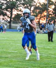 Grayson Girard had 2 catches for 20 yards against Sioux Valley Sept. 1. Photo by Peterman Sports Photography stevepeterman5@gmail.com