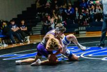 Cameron Curry won by an 8-3 decision over Beckett Fennel of Elk Point-Jefferson on Feb. 6. Photo by Peterman Sports Photography • stevepeterman5@gmail.com