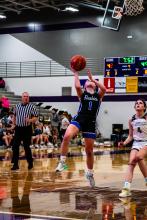 Kaitlyn Van Roekel heads to the basket on a fast break against Dakota Valley on Feb. 1. PhotobyPetermanSportsPhotography stevepeterman5@gmail.com
