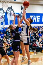 Senior Ashley Brewer looks to score versus Beresford in EPJ’s home game.
