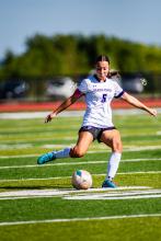 Isabella Mijangos was a force on the pitch during DV’s home match on September 6, 2025. Photo by Peterman Sports Photography • stevepeterman5@gmail.com