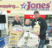 Jones Food Center partnered with the Union County Sheriff’s Office to deliver Thanksgiving meals, spreading kindness and holiday cheer to families in Dakota Valley, Elk Point‑Jeffer‑son, Beresford and Alcester schools. Submitted photo