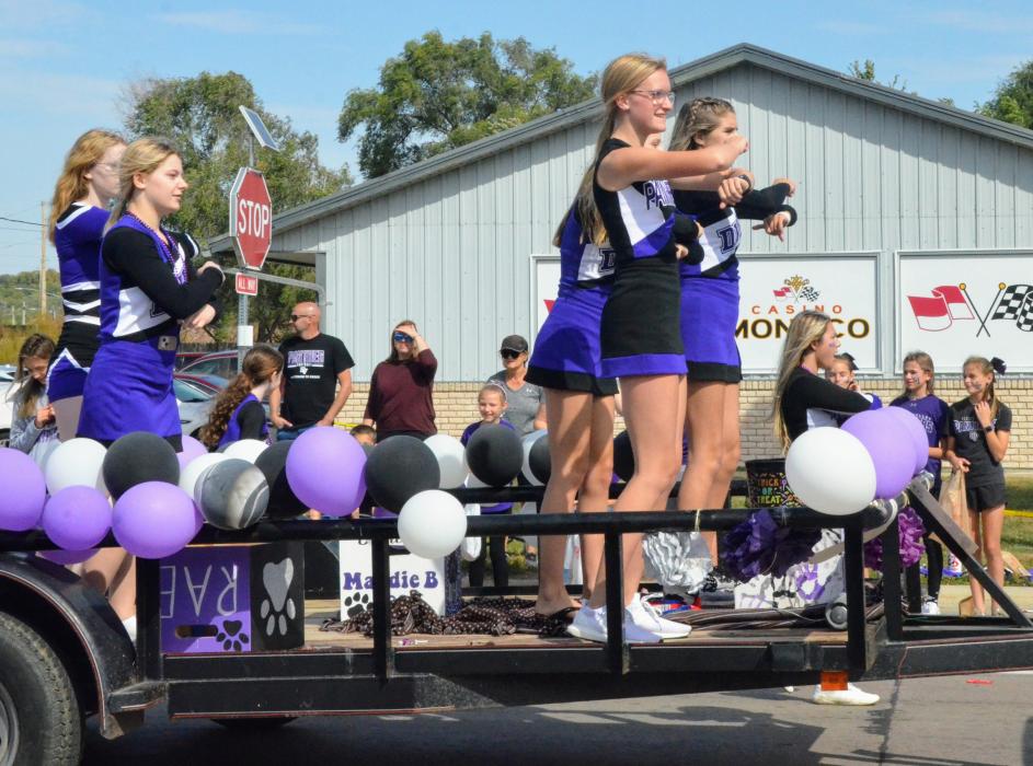 DV HOCO