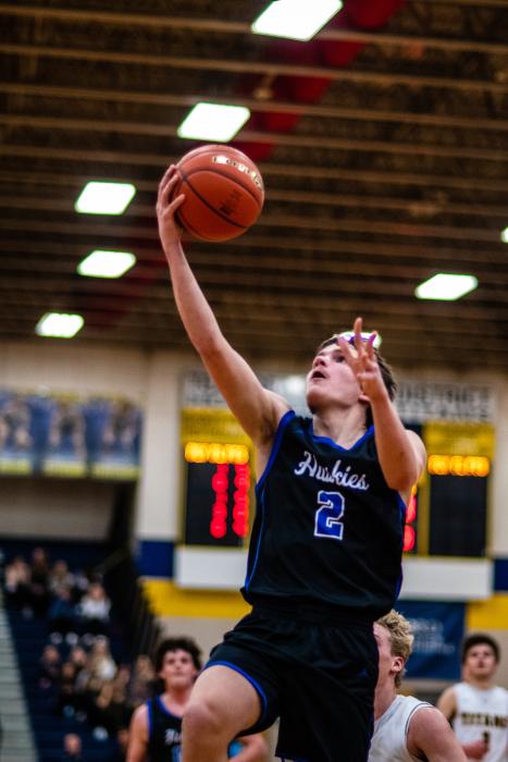  Devon Schmitz had a good game against West central. He had 9 points, 5 rebounds and 4 steals. He’s pictured here playing against Tea Area. Photos by Peterman Sports Photography stevepeterman5@gmail.com