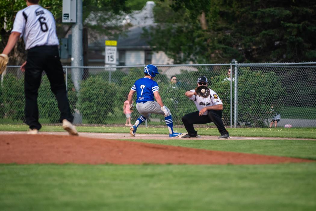 Hunter Geary safely tags up against Beresford/Alcester-Hudson on May 17. Photo by Peterman Sports Photography stevepeterman5@gmail.com