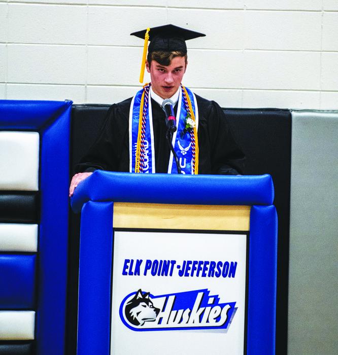 Representative Man Caleb Niles gave the farewell address at the 2023 graduation ceremony May 20. Photo by Peterman Photography stevepeterman5@gmail.com