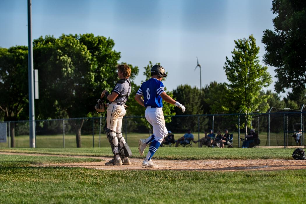 Keaton Gale scores a run against DV. Photo by Peterman Sports Photography stevepeterman5@gmail.com