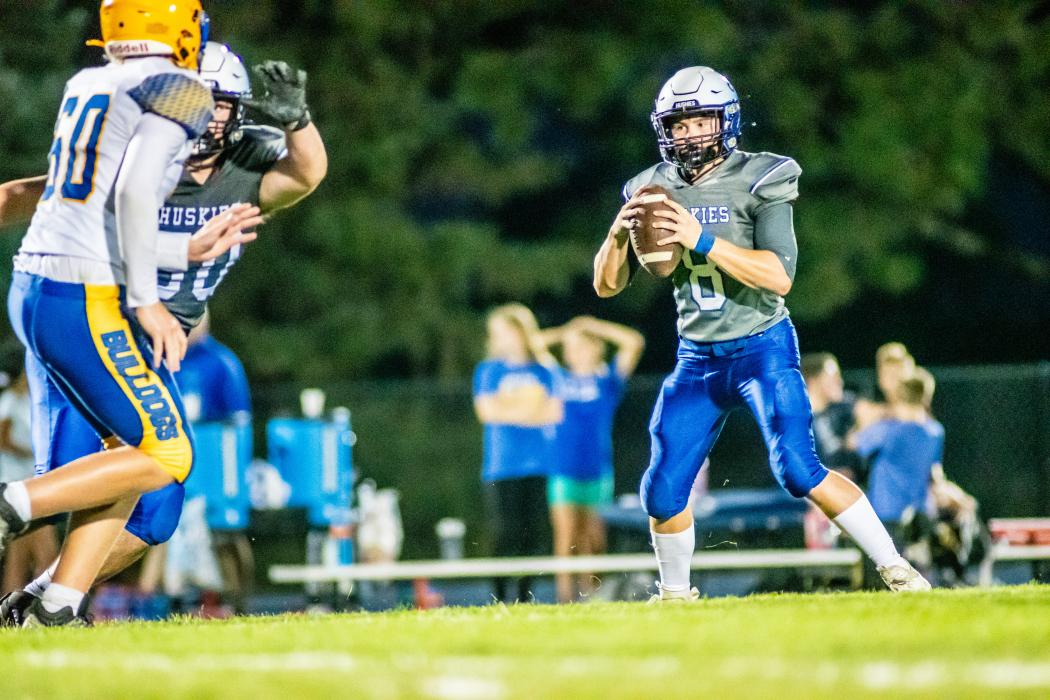 The Husky offensive line did a great job of protecting their quarterback Keaton Gale. Photo by Peterman Sports Photography stevepeterman5@gmail.com
