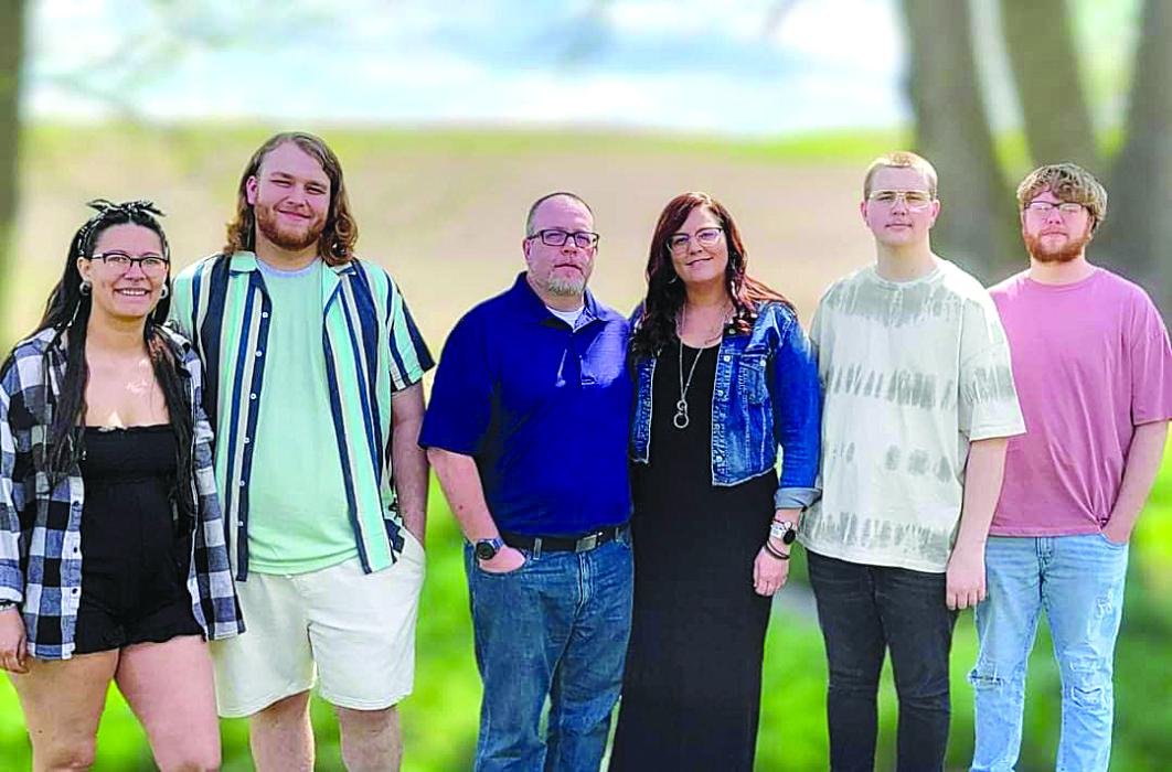 Spink Cafe was reopened by John “Junior” and Diane Otten in 1998. Now, the business has thrived and is celebrating their 25th year in business. (Pictured) The Otten family – Kat and Kainan, Sam and Rhonda, Skylar, and Ashton. All of the Otten’s work for the Spink Family Restaurant, whether full time or part time. Submitted photo