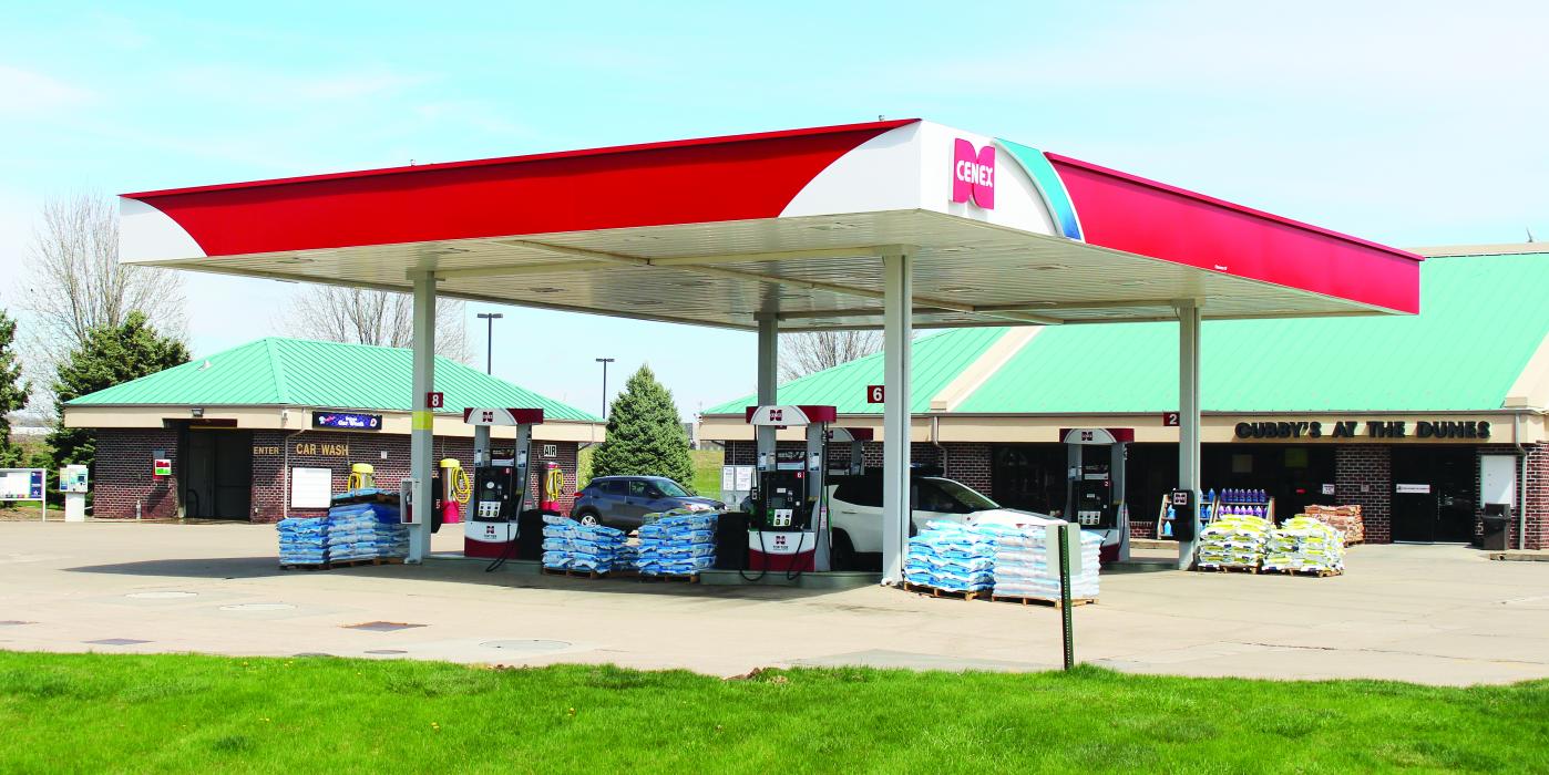 Cubby’s at the Dunes has made several upgrades throughout their 10 years. This includes the new canopy and upgrades to the car wash. Photo by Beth Hutcheson • times1reporter@gmail.com