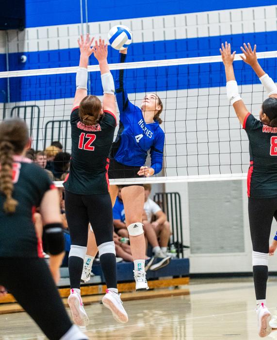 Ashley Brewer goes up for the kill at the net during EPJ’s home match on Oct. 3, 2024. Photos by Peterman Sports Photography • stevepeterman5@gmail.com