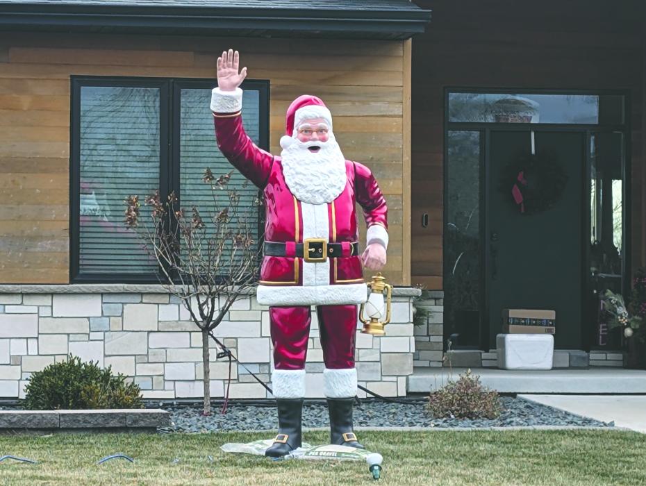 Jolly Old Saint Nicholas was waving at all the good girls and boys in Elk Point. This font is universally available for most web &amp; other applications where your primary font may not be available.