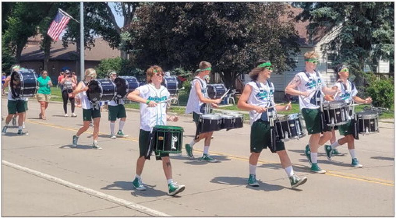 SuFuDu, a regional drumline group, performed on July 13th during the parade for Jefferson Days of ‘59. Photo by Kelly Riibe • times2reporter@gmail.com